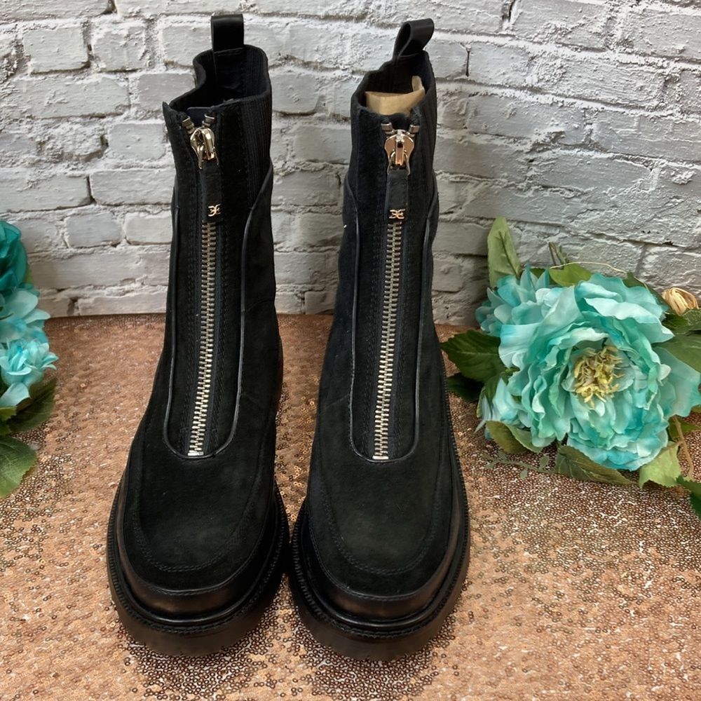 SAM EDELMAN LEONE BLACK LEATHER LUG SOLE CHELSEA BOOTS - Picture 2 of 5